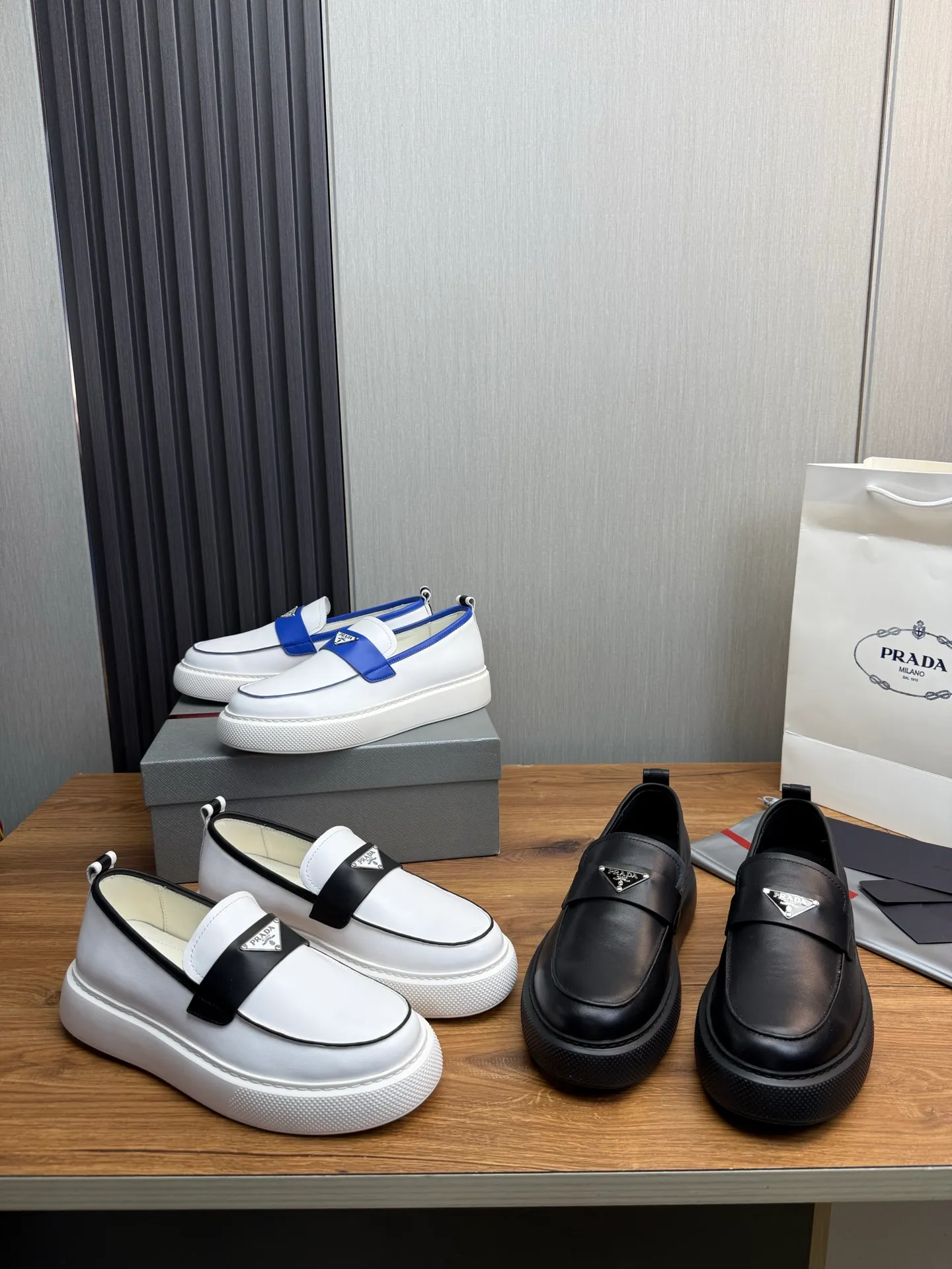 Factory price 580💰 [PRADA] Men's shoes are popular in the counter, official website is synchronized, 1 high-quality shipment ✔️Original cowhide + cowhide lining, 1🆚1 replica, original sole, 38-45 (45 customized, non-refundable)